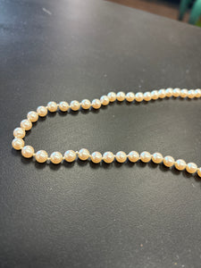 Pearl like beads