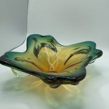 Load image into Gallery viewer, Blue/yellow flower bowl