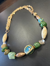 Load image into Gallery viewer, Green Bead Necklace