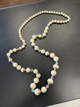 Load image into Gallery viewer, White Bead Necklace