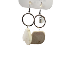 Load image into Gallery viewer, White chunky earrings