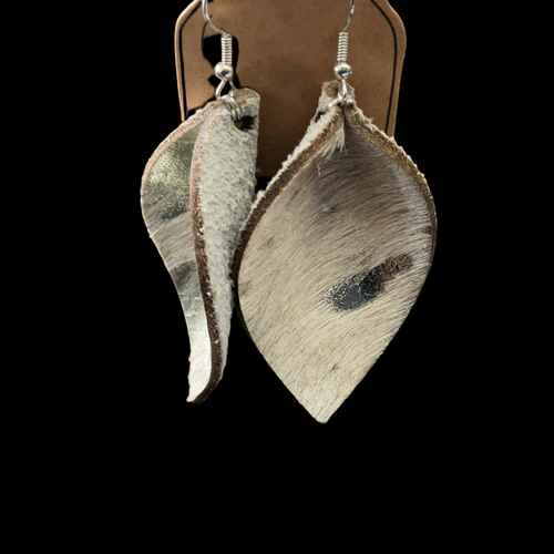 Leather white and silver dangling earrings