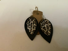 Load image into Gallery viewer, Leather Leaf Shaped earring, Black